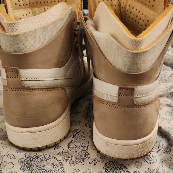 Nike High-Top Sneakers in White and Brown - Picture 7 of 8